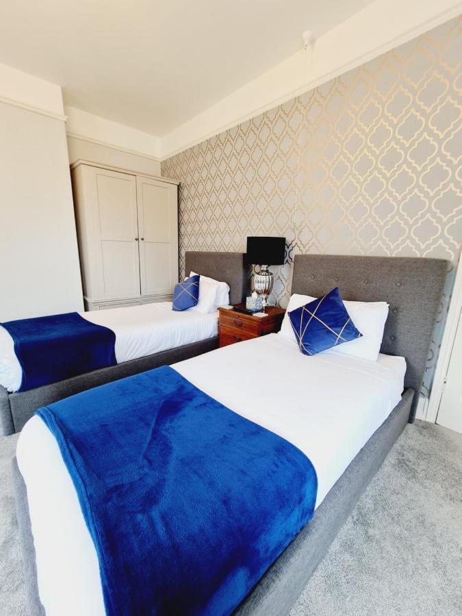 Beaufort Lodge - Central Location & Free Parking Тонтон Екстер'єр фото
